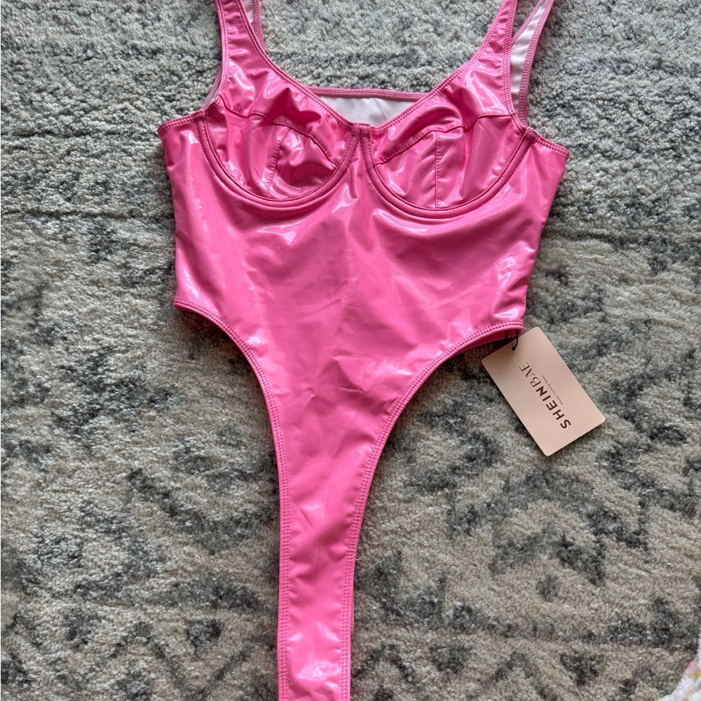 SHEIN Glossy Pink Swimwear